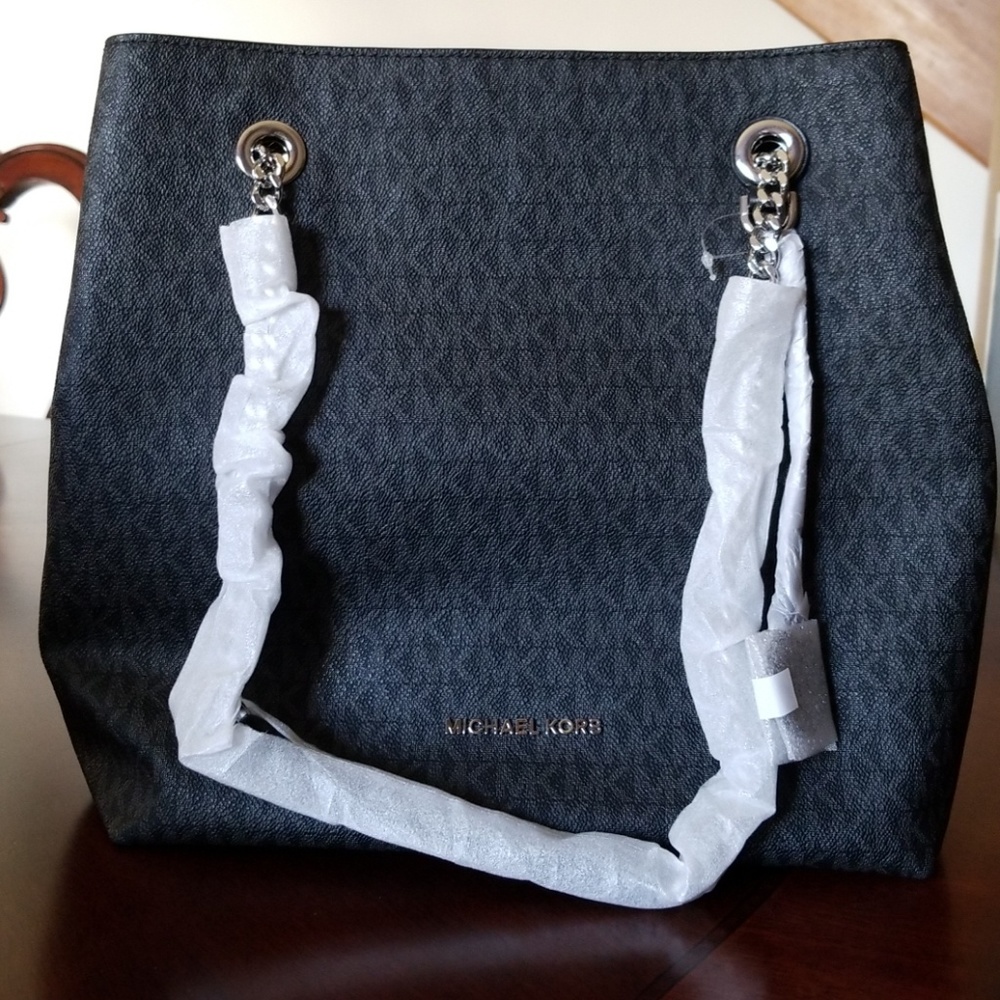 Michael Kors Tote
